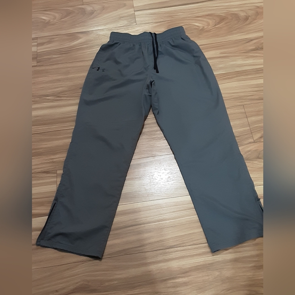 Under Armour Men's Gray Activewear Pullon Pants With Drawstring.
